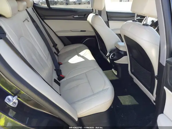 ZASPAKBNXM7D18180 2021 ALFA ROMEO STELVIO - Image 8
