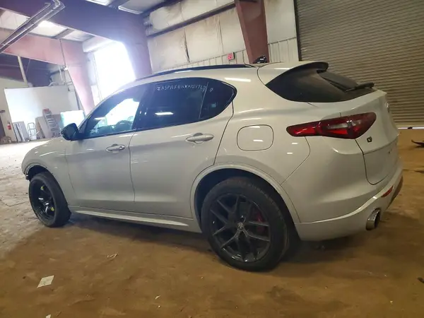 ZASPAKBNXM7D19670 2021 ALFA ROMEO STELVIO - Image 2