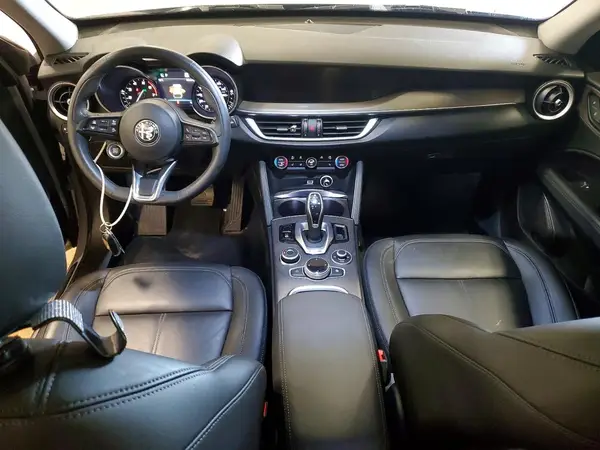 ZASPAKBNXM7D19670 2021 ALFA ROMEO STELVIO - Image 8