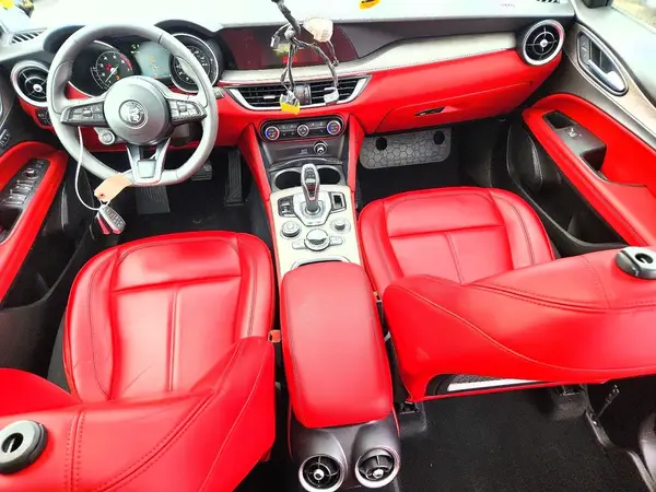 ZASPAKBNXM7D19930 2021 ALFA ROMEO STELVIO - Image 8