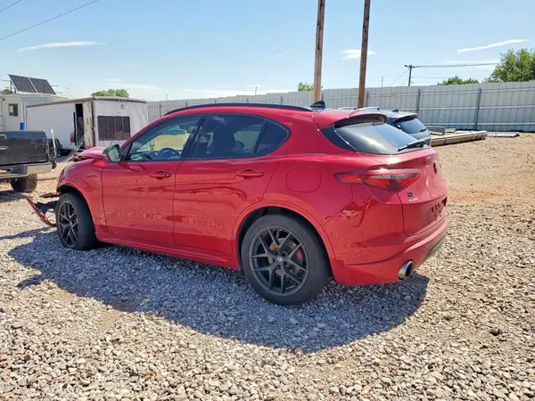 ZASPAKBNXM7D20107 2021 ALFA ROMEO STELVIO - Image 2