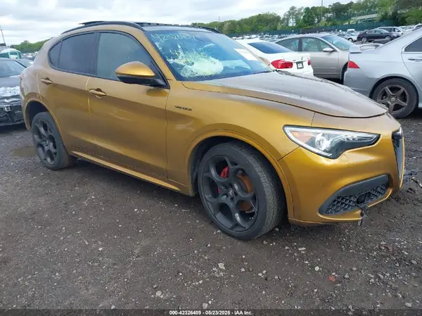 ZASPAKBNXN7D26328 2022 ALFA ROMEO STELVIO - Image 1