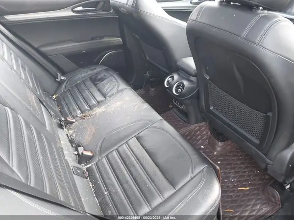 ZASPAKBNXN7D26328 2022 ALFA ROMEO STELVIO - Image 8