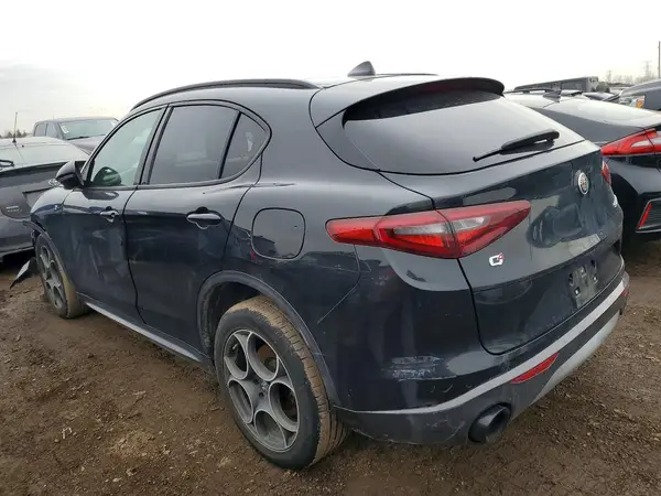 ZASPAKBNXN7D27964 2022 ALFA ROMEO STELVIO - Image 2