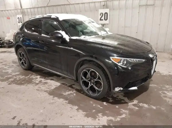 ZASPAKBNXN7D31996 2022 ALFA ROMEO STELVIO