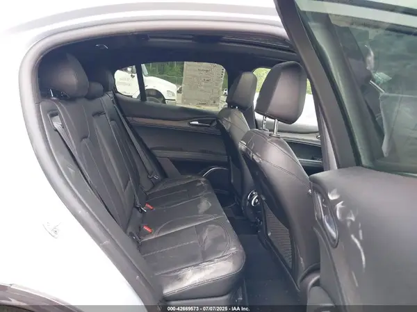 ZASPAKBNXN7D33943 2022 ALFA ROMEO STELVIO - Image 8
