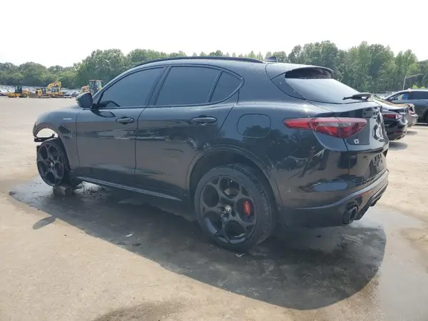 ZASPAKBNXN7D38883 2022 ALFA ROMEO STELVIO - Image 2
