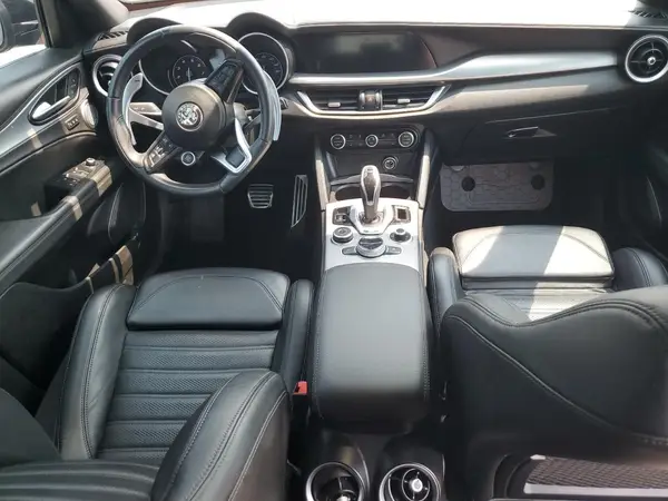 ZASPAKBNXN7D38883 2022 ALFA ROMEO STELVIO - Image 8