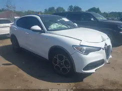 ZASPAKBNXN7D40990 2022 ALFA ROMEO STELVIO