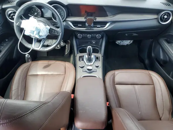 ZASPAKBNXN7D41203 2022 ALFA ROMEO STELVIO - Image 8