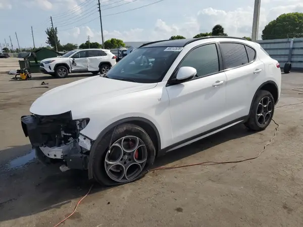 ZASPAKBNXN7D42416 2022 ALFA ROMEO STELVIO - Image 1