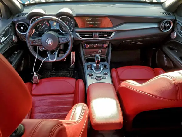 ZASPAKBNXN7D48216 2022 ALFA ROMEO STELVIO - Image 8