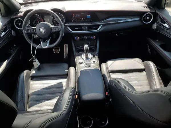 ZASPAKBNXP7D54942 2023 ALFA ROMEO STELVIO - Image 8