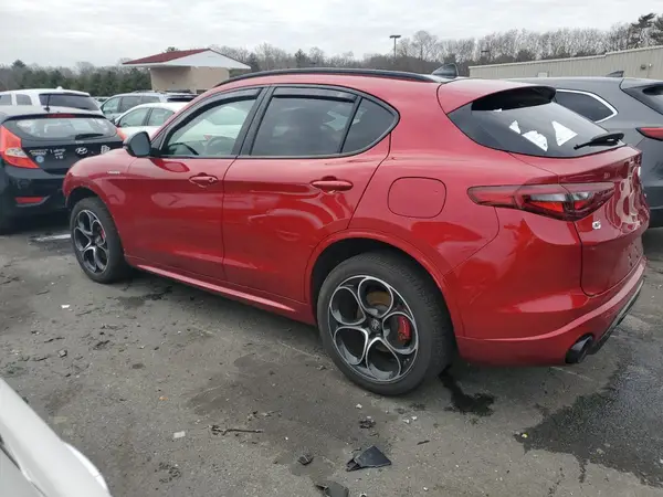 ZASPAKBNXP7D57243 2023 ALFA ROMEO STELVIO - Image 2