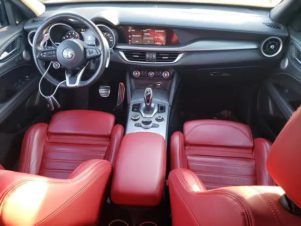 ZASPAKBNXP7D57243 2023 ALFA ROMEO STELVIO - Image 8