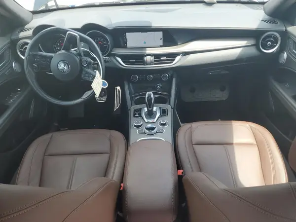 ZASPAKBNXP7D57694 2023 ALFA ROMEO STELVIO - Image 8