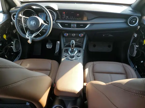 ZASPAKBNXP7D58229 2023 ALFA ROMEO STELVIO - Image 8