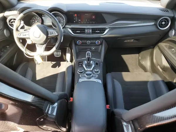 ZASPAKEV0P7D68487 2023 ALFA ROMEO STELVIO - Image 8