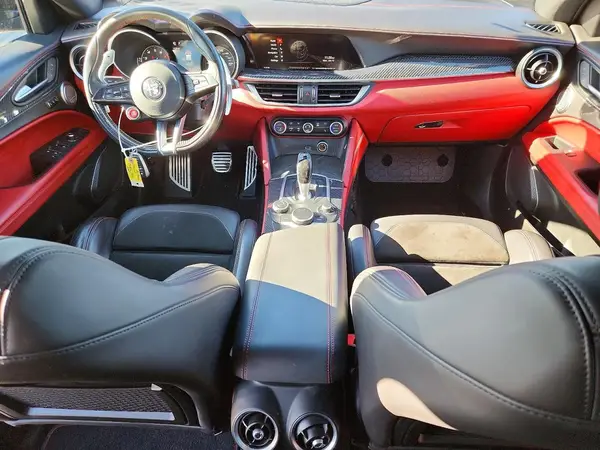 ZASPAKEV2K7C52877 2019 ALFA ROMEO STELVIO - Image 8