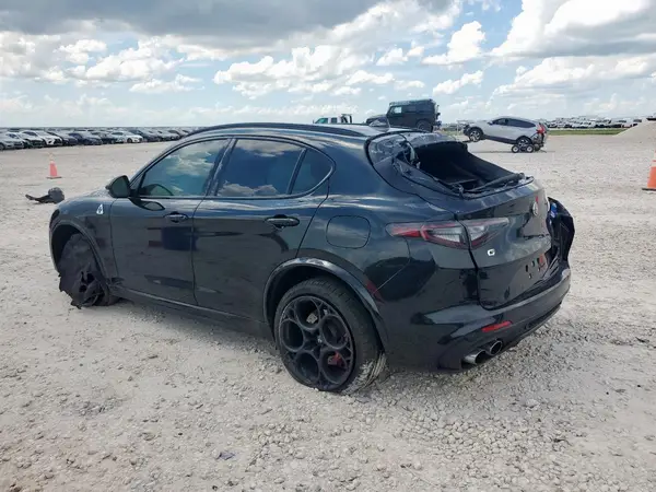 ZASPAKEV3R7D77025 2024 ALFA ROMEO STELVIO - Image 2