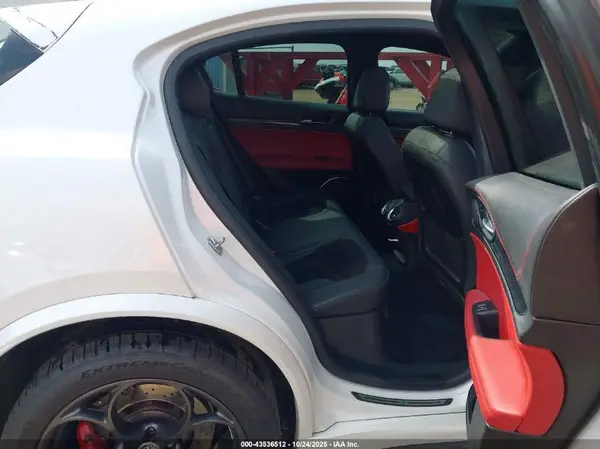 ZASPAKEV4K7C37457 2019 ALFA ROMEO STELVIO - Image 8