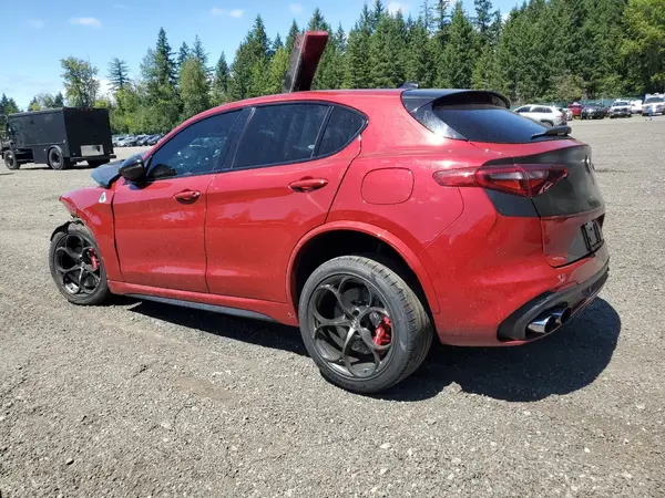 ZASPAKEV5K7C40044 2019 ALFA ROMEO STELVIO - Image 2