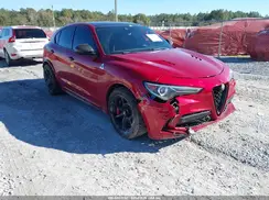 ZASPAKEV6K7C42465 2019 ALFA ROMEO STELVIO