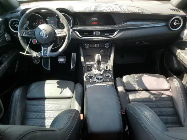 ZASPAKEV7N7D32860 2022 ALFA ROMEO STELVIO - Image 8