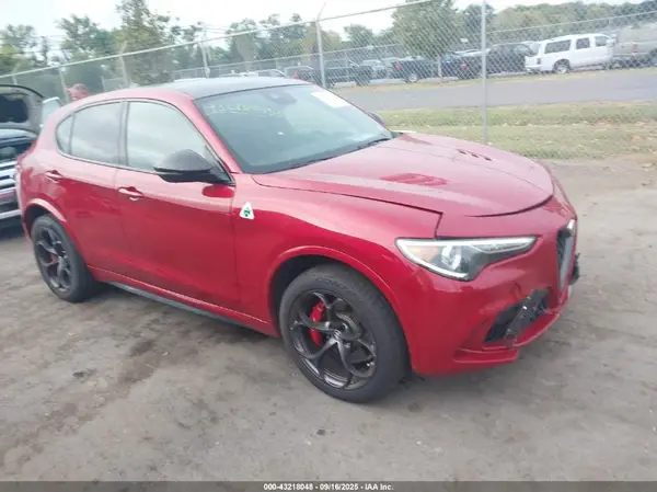 ZASPAKEV9M7D15041 2021 ALFA ROMEO STELVIO