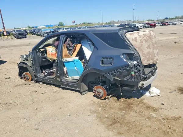 ZGNAXSEV4J6211864 2018 CHEVROLET EQUINOX - Image 2